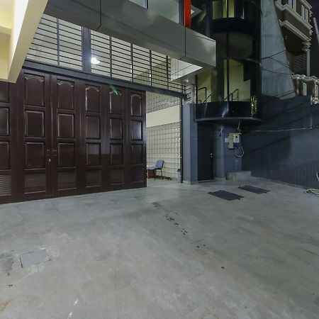 מלון ג'קרטה Reddoorz Near Harmoni Gajah Mada מראה חיצוני תמונה