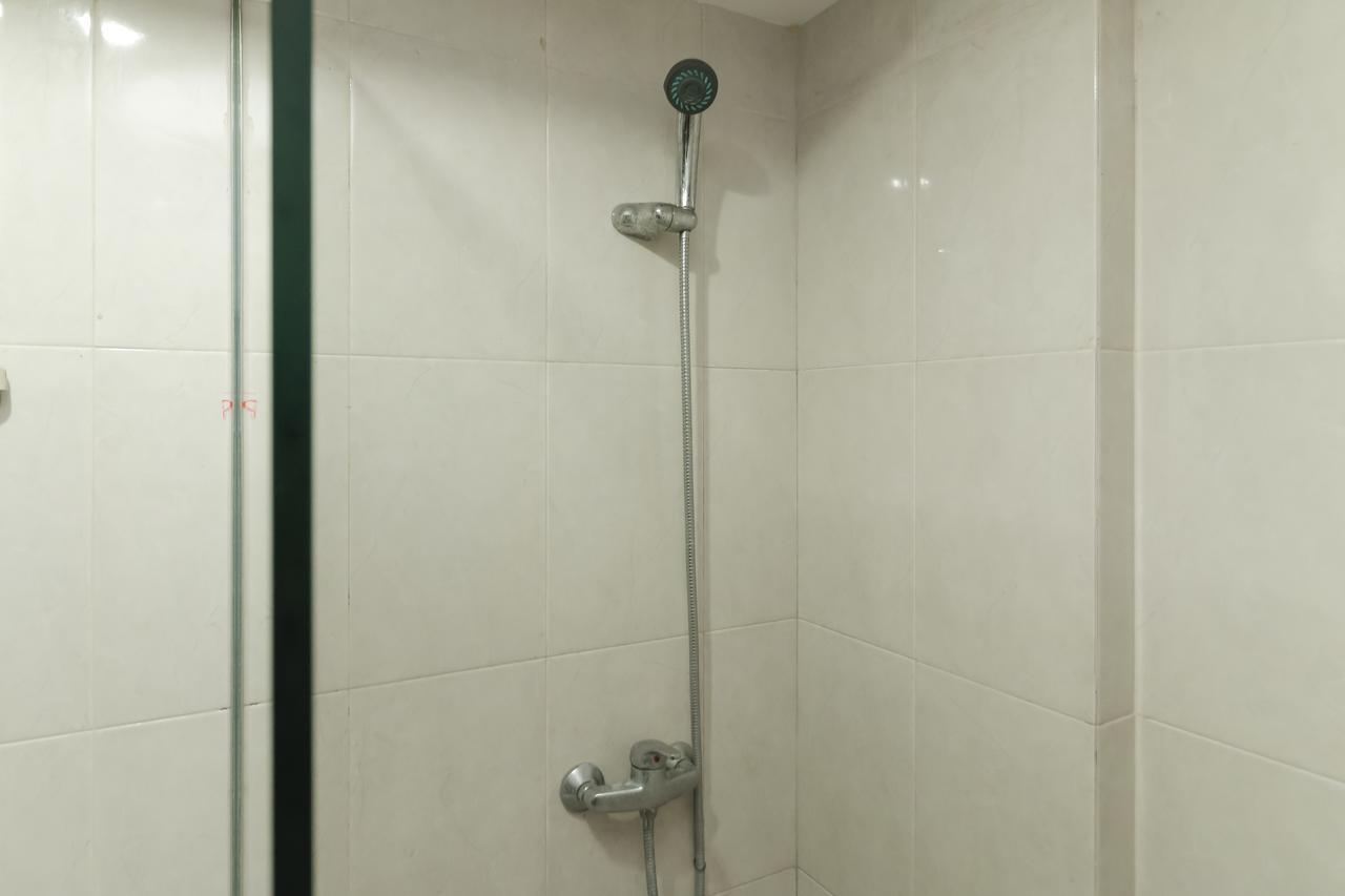 מלון ג'קרטה Reddoorz Near Harmoni Gajah Mada מראה חיצוני תמונה