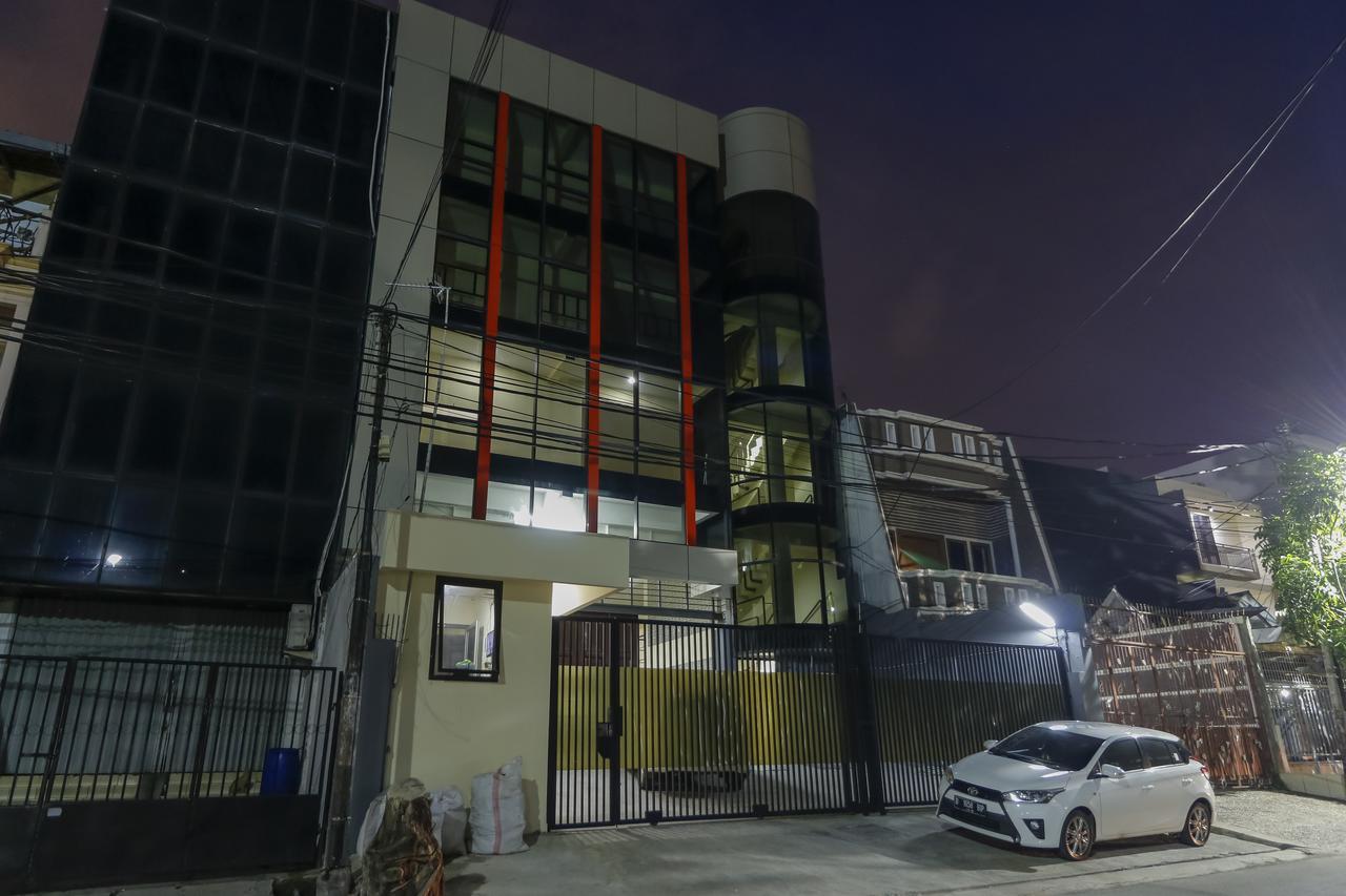 מלון ג'קרטה Reddoorz Near Harmoni Gajah Mada מראה חיצוני תמונה